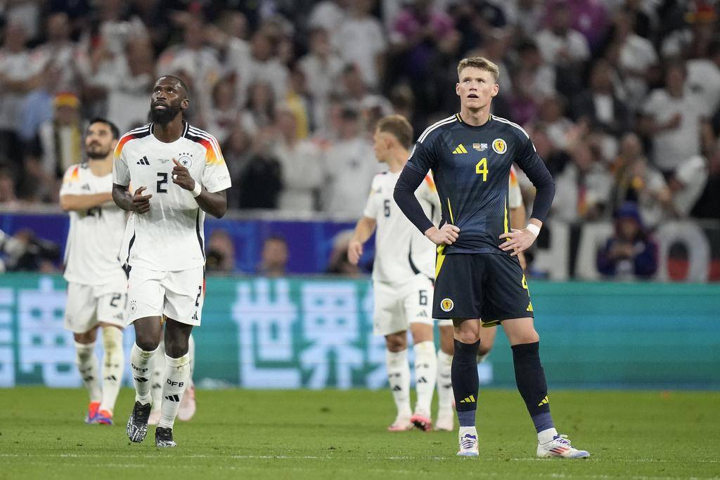 瑞士队在欧洲杯预选赛中展现出色，士气大振