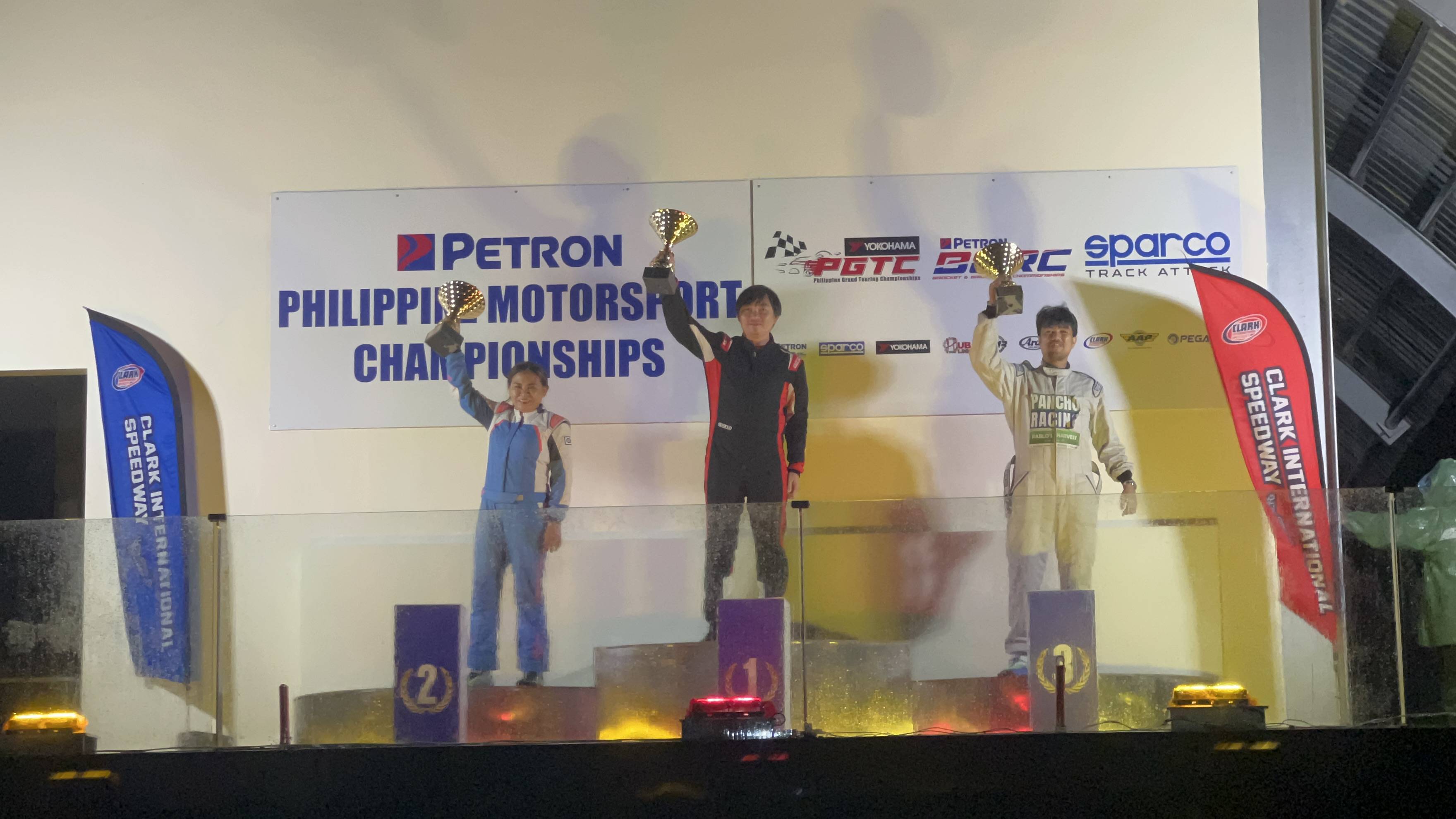 包含重要的运动赛事在全球范围备受关注，战绩斐然的词条