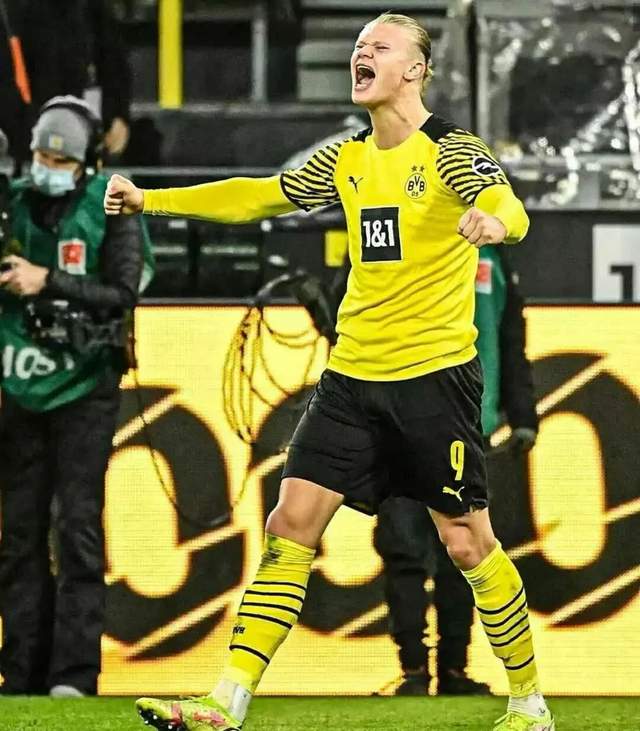 开云体育官方网站-哈兰德双响，多特连胜提前晋级，表现亮眼