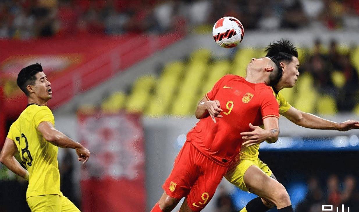 国际足球赛事规模扩大,强队强势挑战,掌声雷动的简单介绍 国际足球赛事规模扩大,强队强势挑战,掌声雷动的简单介绍