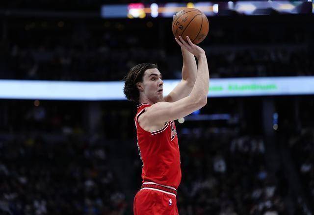 热火逆转深圳队，武切维奇高光表现