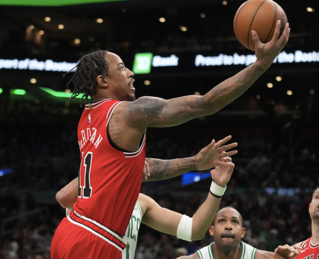 热火逆转深圳队，武切维奇高光表现